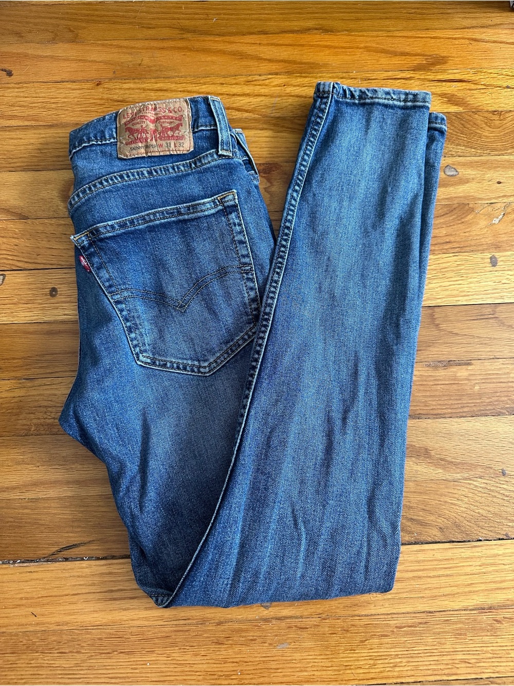 Levi Strauss distressed skinny taper jeans W31L32